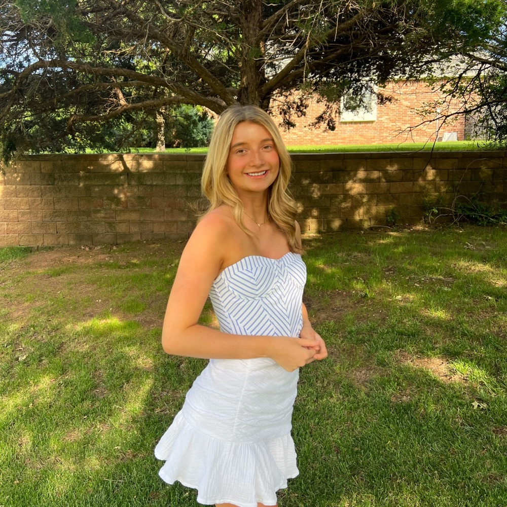 Meet your Posher, Halle